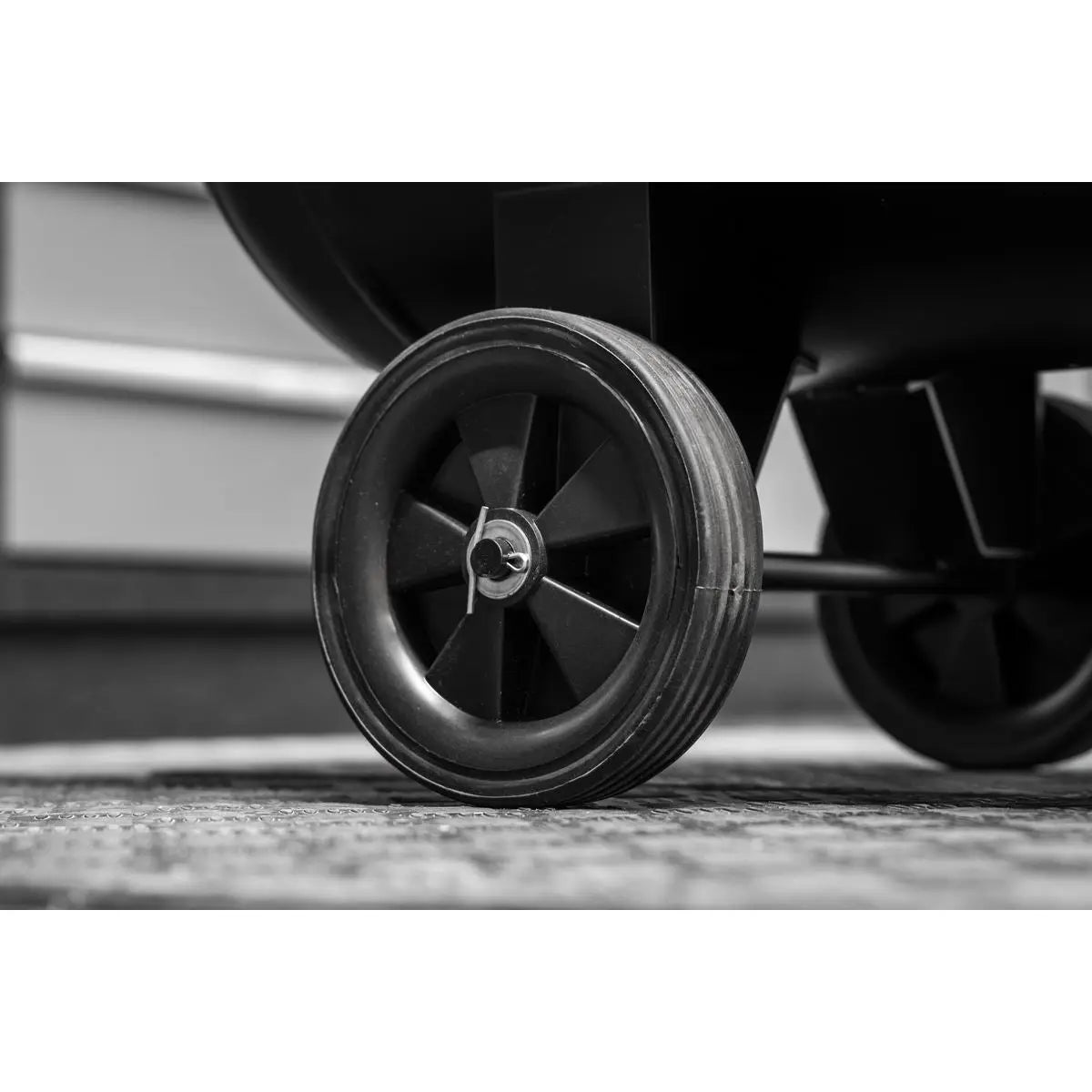 Sealey Air Compressor 100L V-Twin Oil Free Direct Drive 3hp White Rose Tools