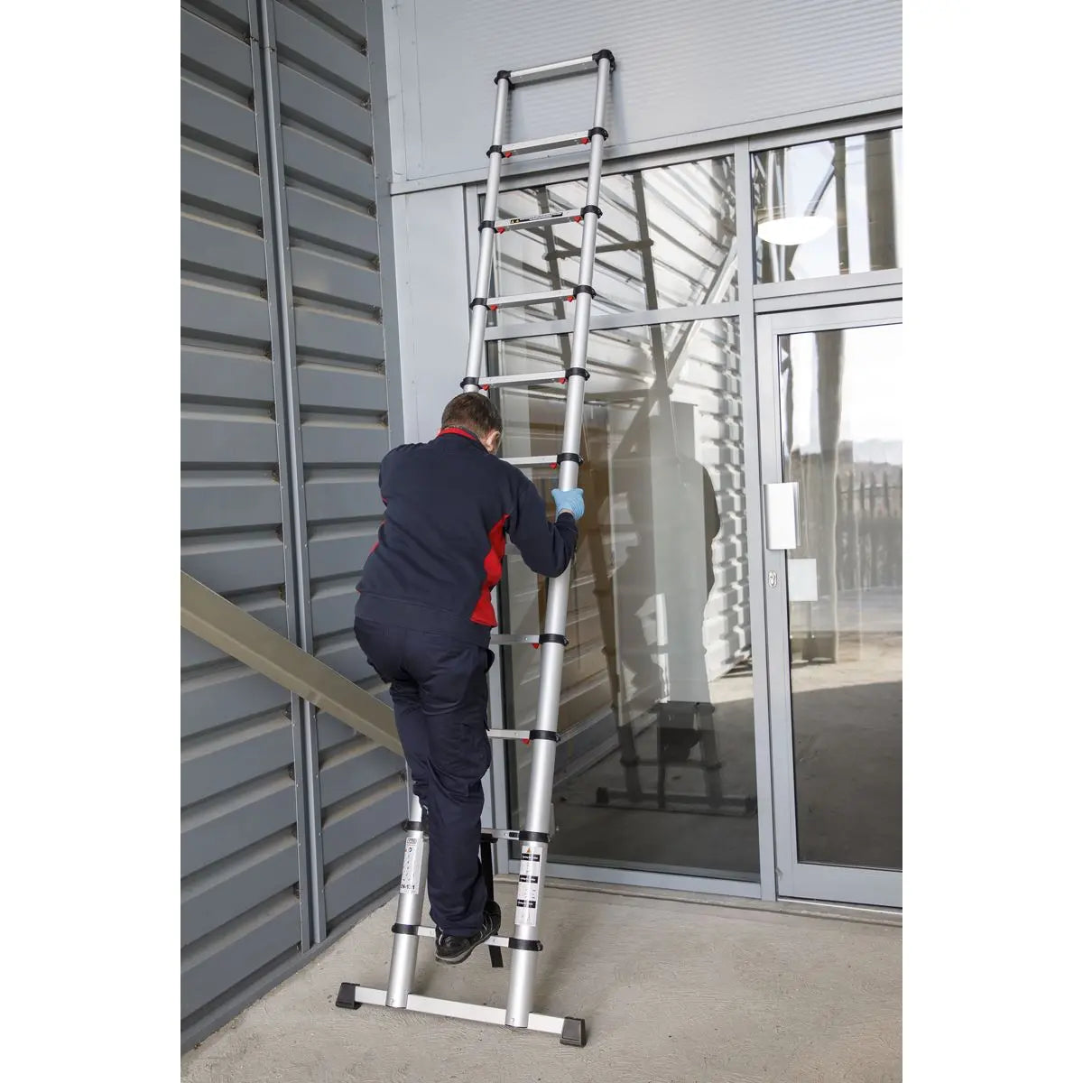 Sealey Aluminium Telescopic Ladder 11-Tread EN 131