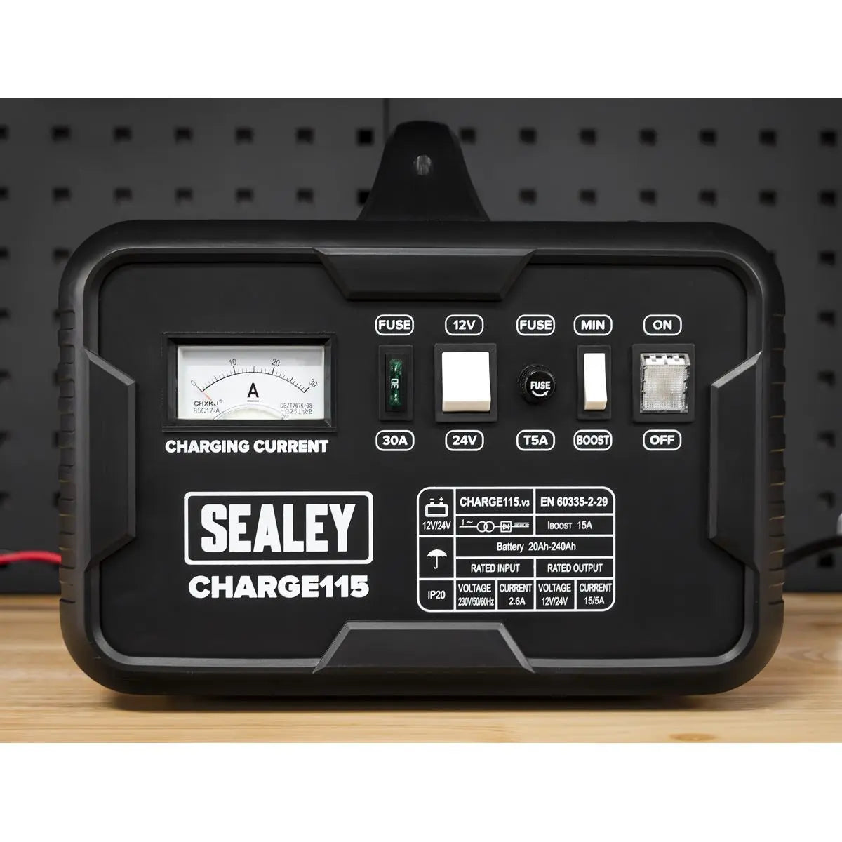 Sealey Battery Charger 19A 12V/24V 230V