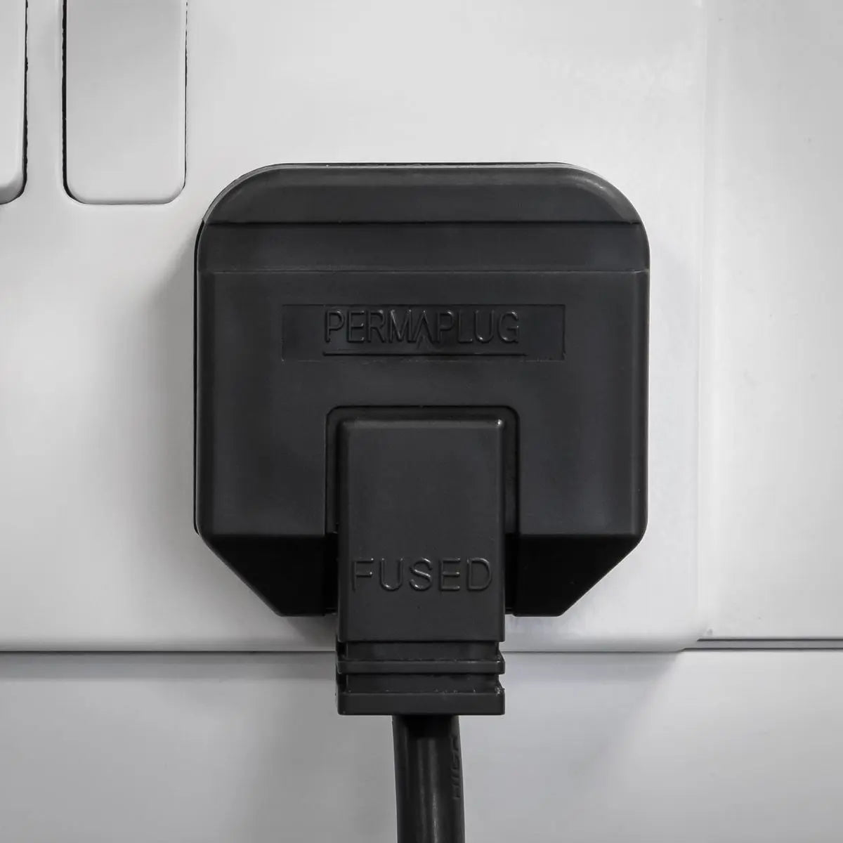 Sealey Black 13A heavy-Duty Plug