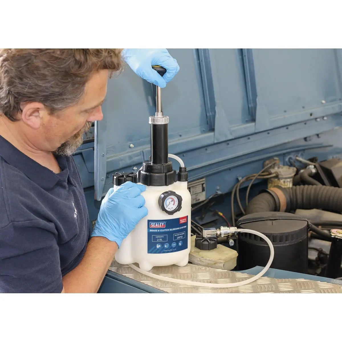 Sealey Brake and Clutch Bleeding System 2.5 Litre One Person Operation