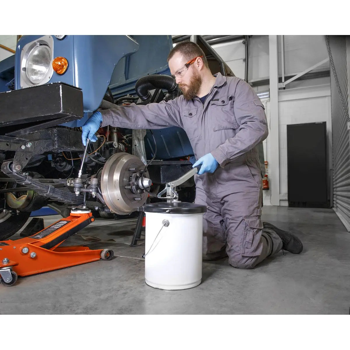 Sealey Bucket Greaser with Follower Plate 12.5kg Extra-Heavy-Duty