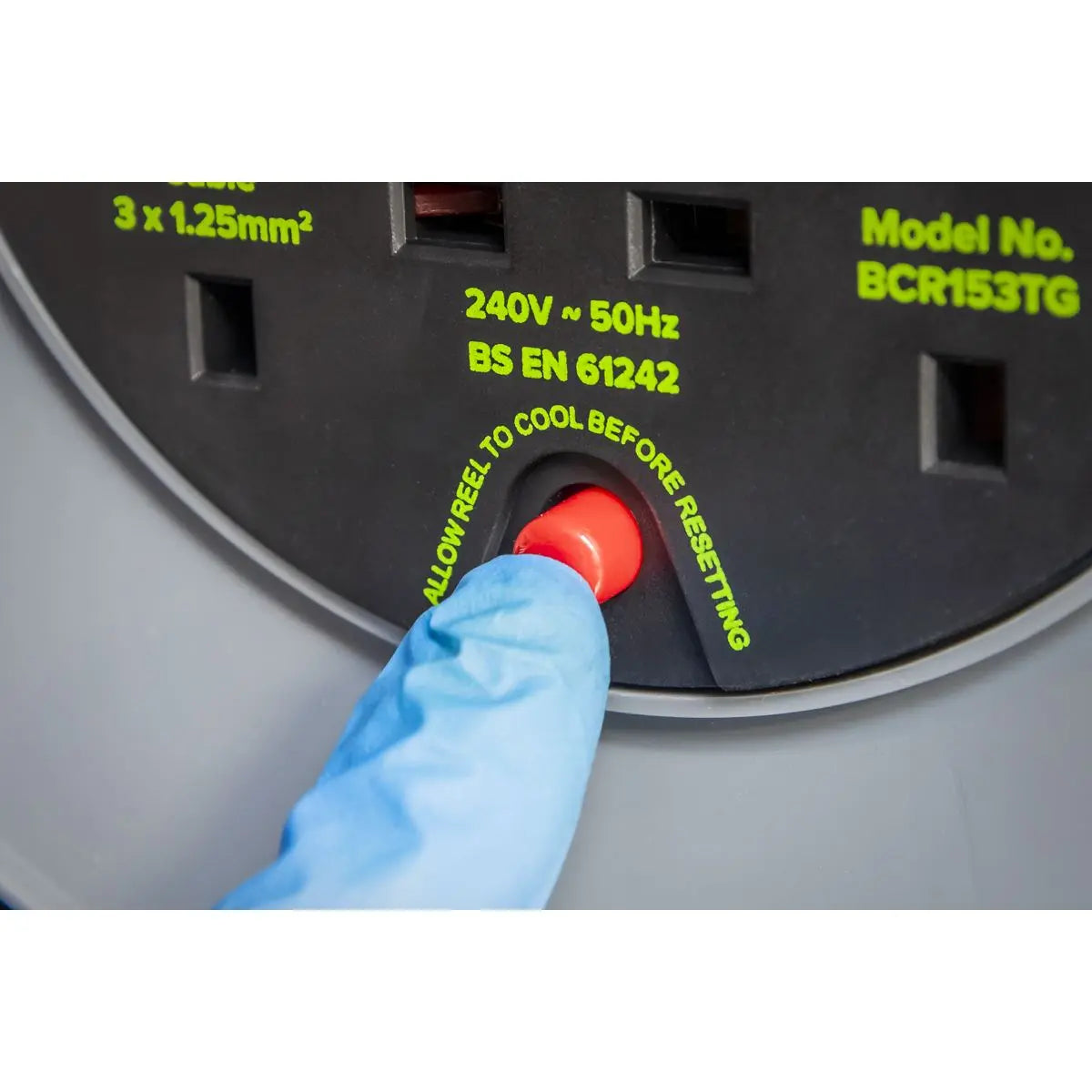 Sealey Cable Reel with Thermal Trip 4 x 230V 15m - Green White Rose Tools