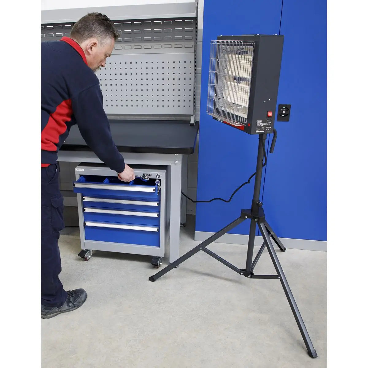 Sealey Ceramic Heater with Tripod Stand 1.4/2.8kW 230V