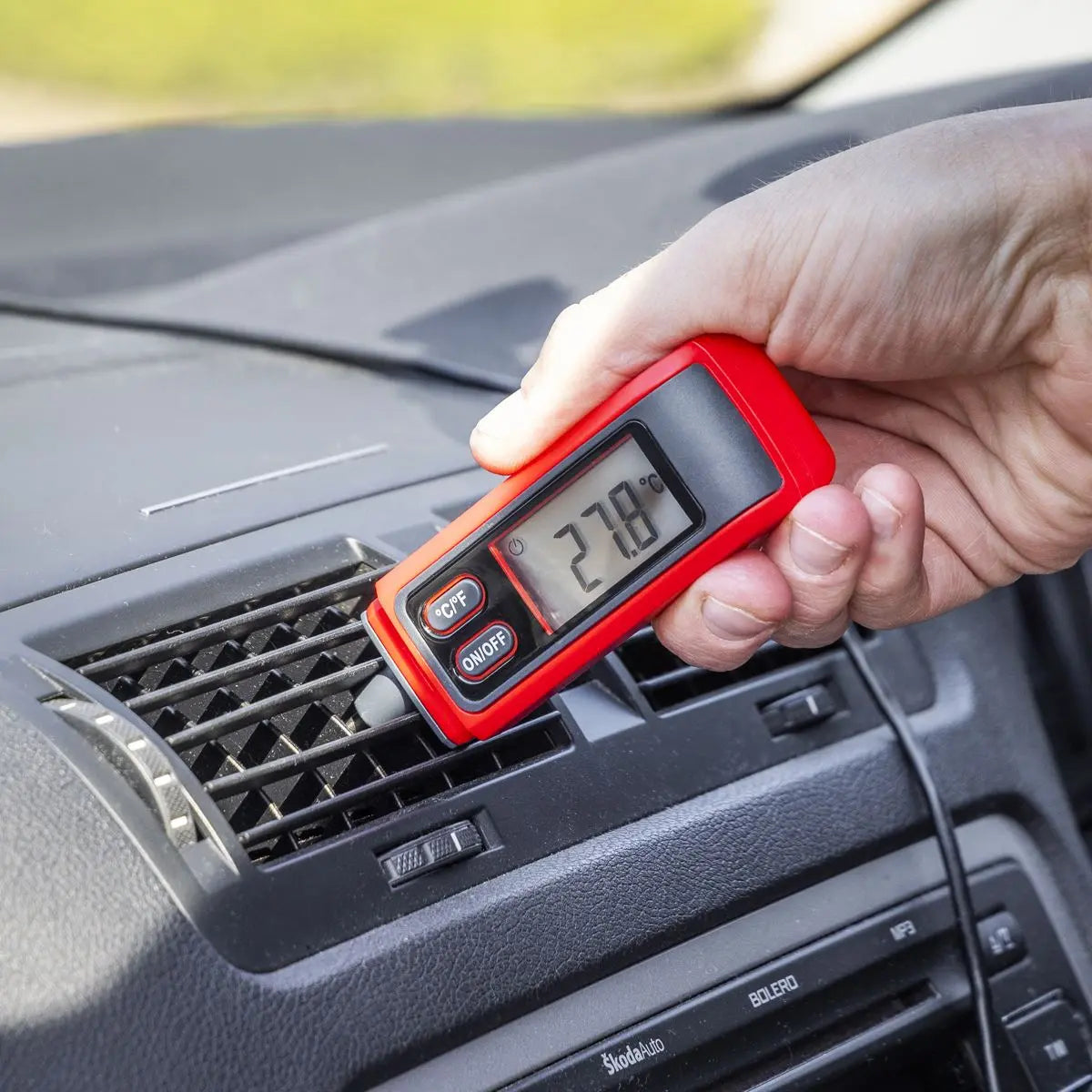 Sealey Digital Thermometer with Temperature Probe  White Rose Tools