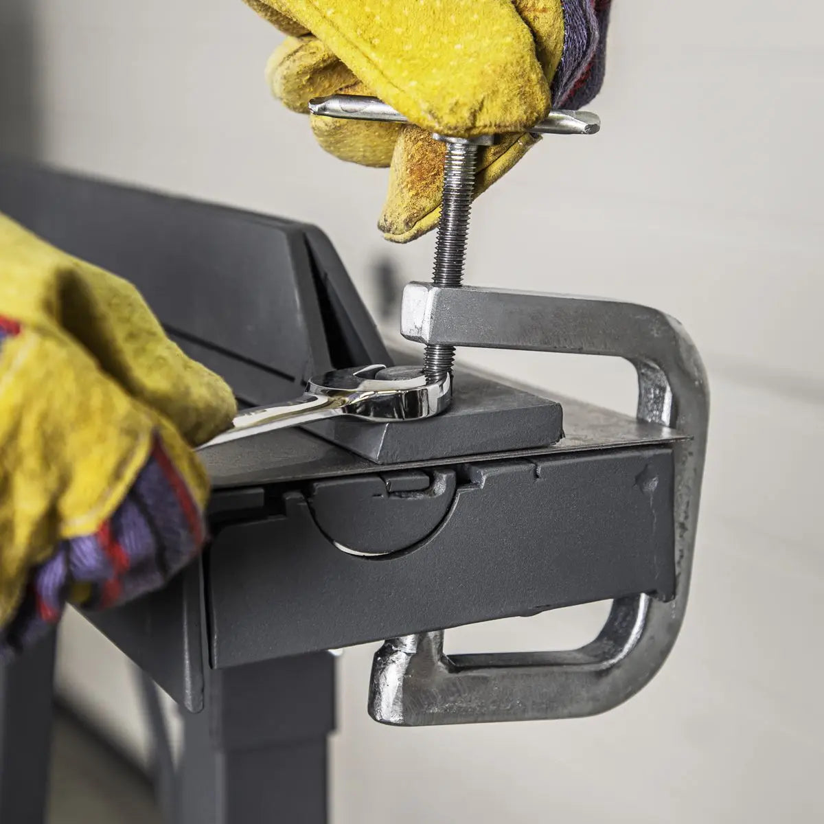 Sealey Floor Standing Sheet Metal Folder 1000mm White Rose Tools