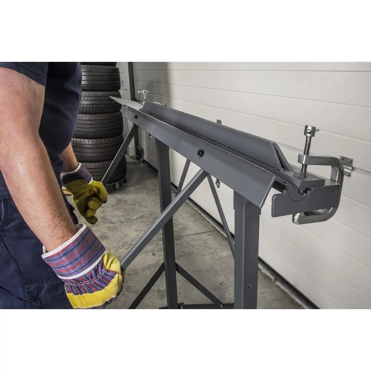 Sealey Floor Standing Sheet Metal Folder 1000mm White Rose Tools