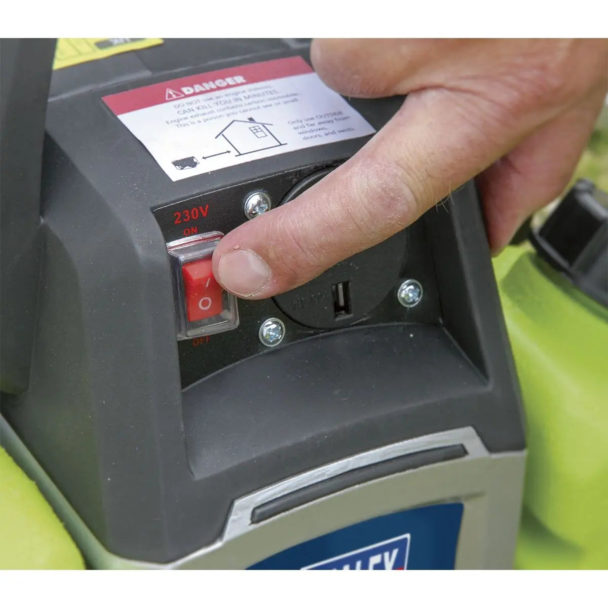 Sealey Generator Inverter 1000W 230V