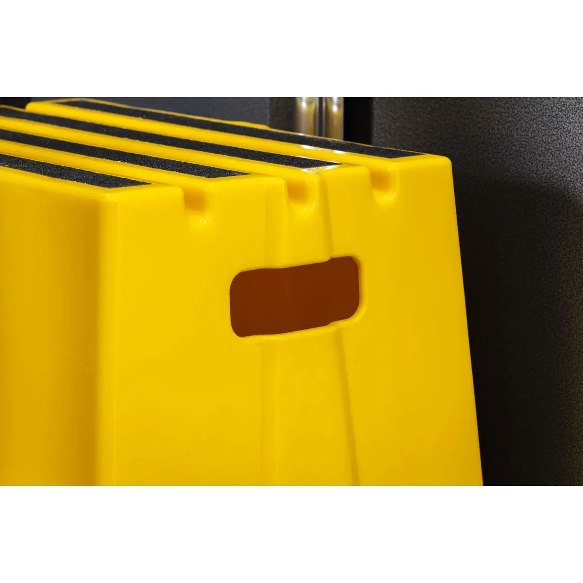 Sealey Heavy-Duty 2-Step Safety Steps with Anti-Slip Treads 150kg Capacity, Yellow - EN 14183 White Rose Tools