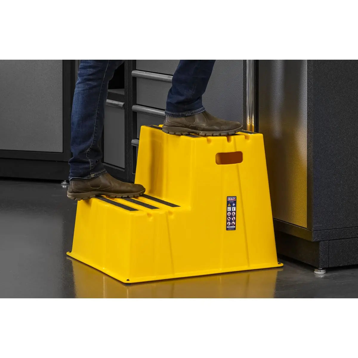Sealey Heavy-Duty 2-Step Safety Steps with Anti-Slip Treads 150kg Capacity, Yellow - EN 14183 White Rose Tools