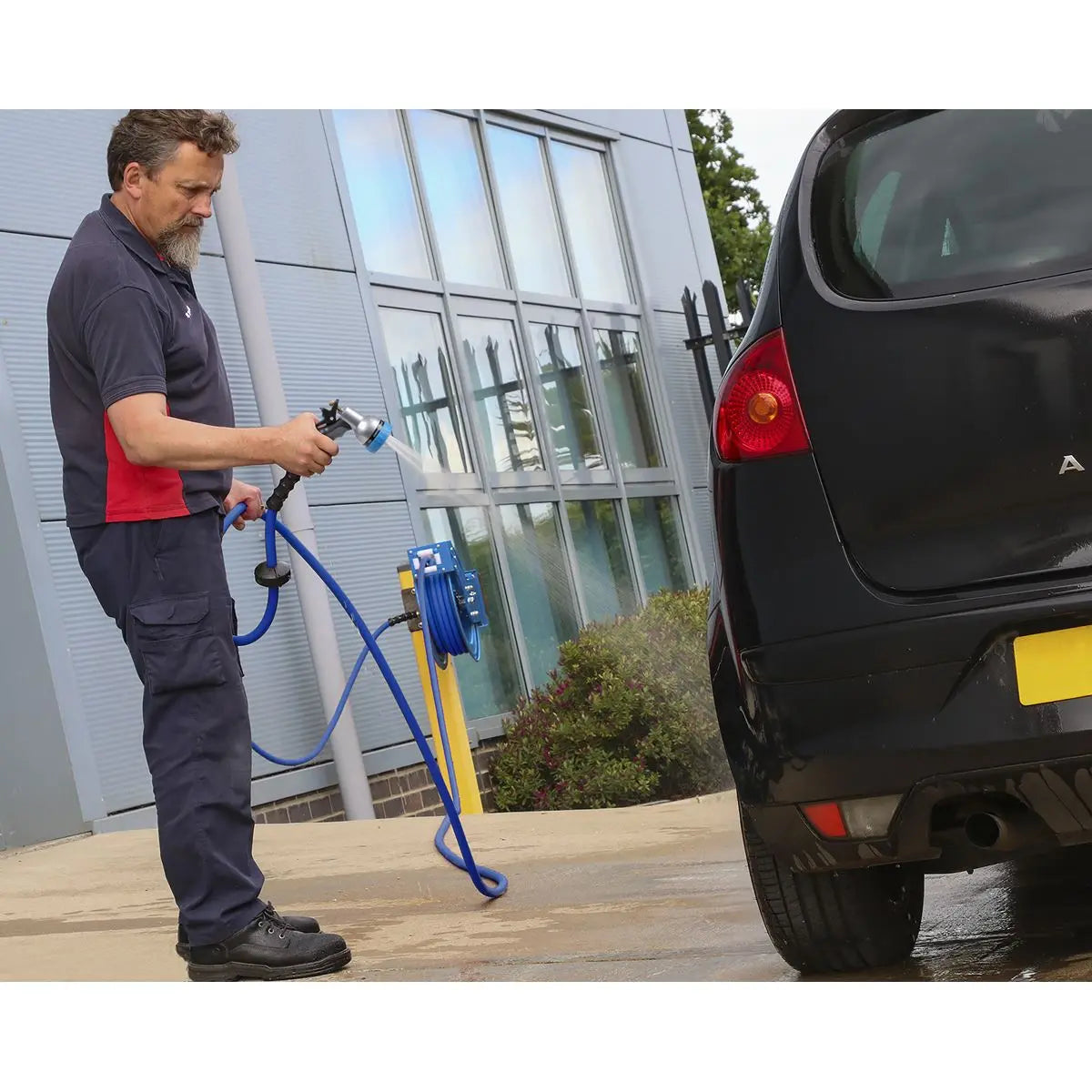 Sealey Heavy-Duty Retractable Water Hose Reel 15m Ø13mm ID Rubber Hose