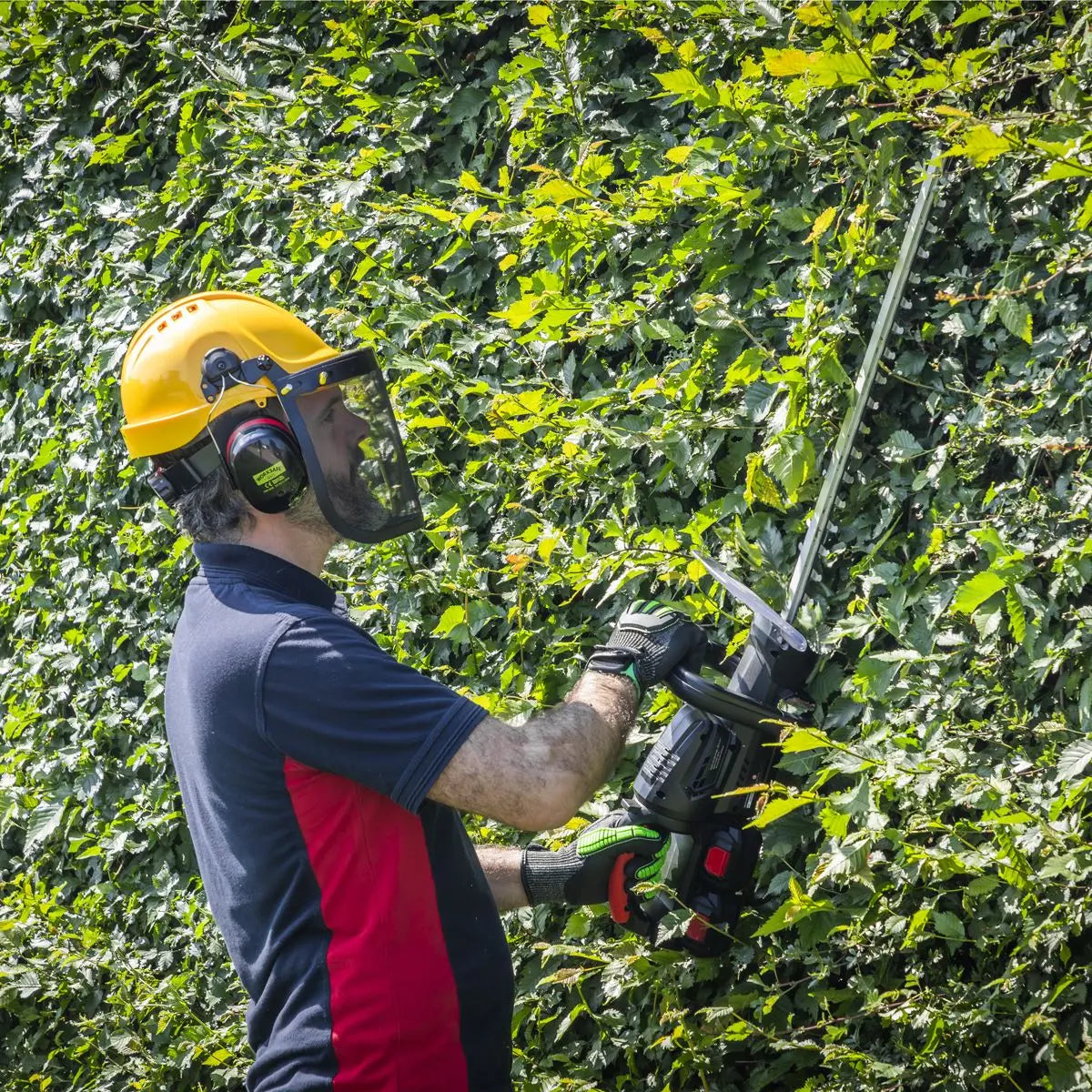 Sealey Hedge Trimmer Kit 40V 4Ah SV20 Series 52cm White Rose Tools