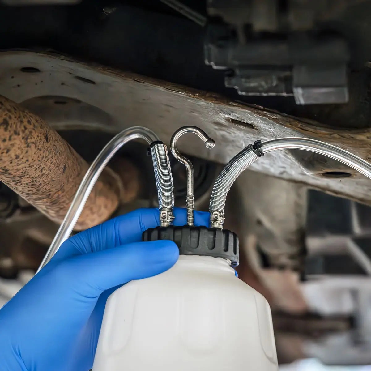 Sealey High Flow Twin Pipe Brake Bleed Bottle 2L White Rose Tools