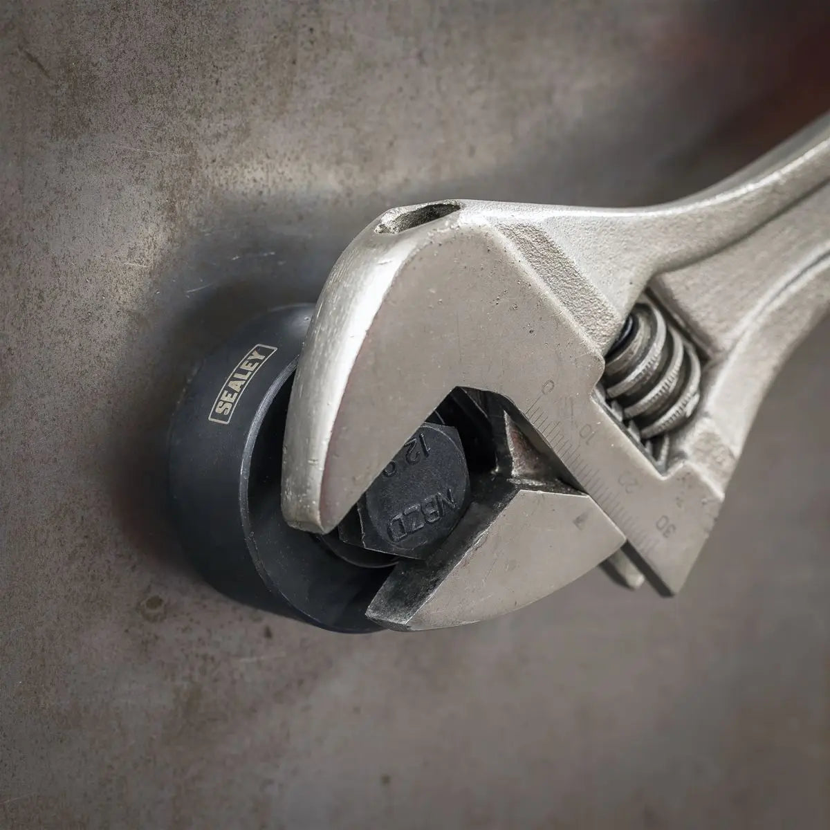 Sealey Hole Cutter Punch Screw 32.5mm White Rose Tools