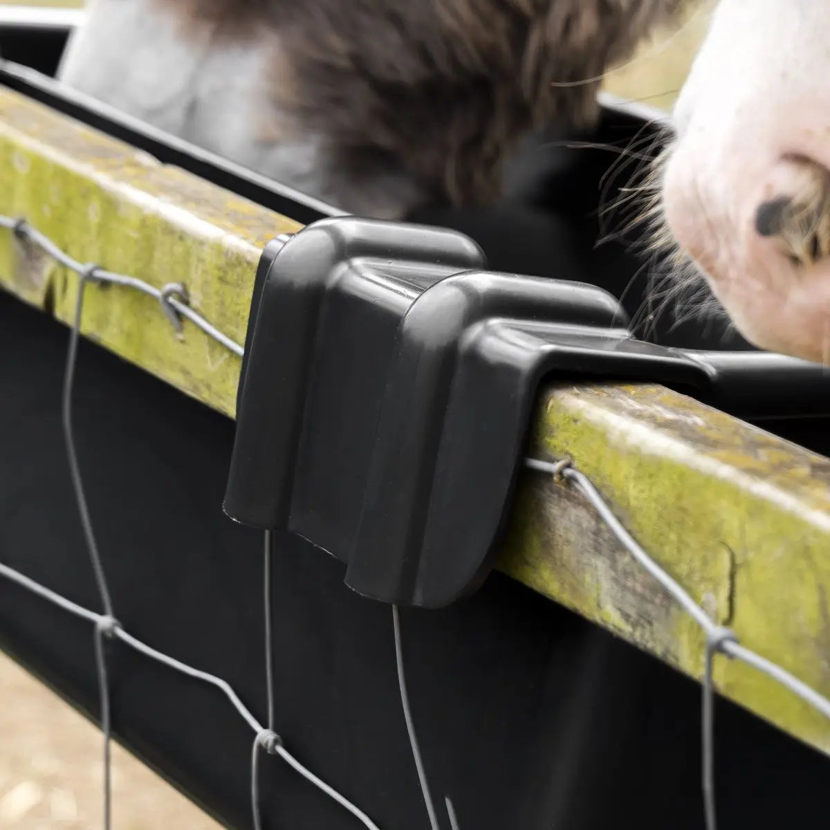 Sealey Hook-Over Trough 40L White Rose Tools