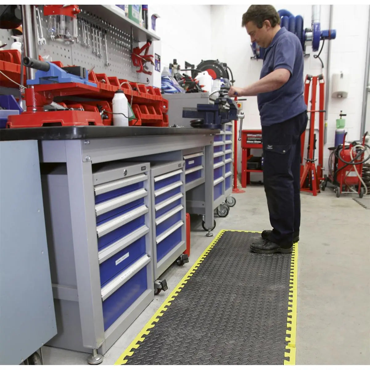 Sealey Interlocking EVA Foam Workshop Mat Set with Hi-Vis Edges 1240 x 1825mm