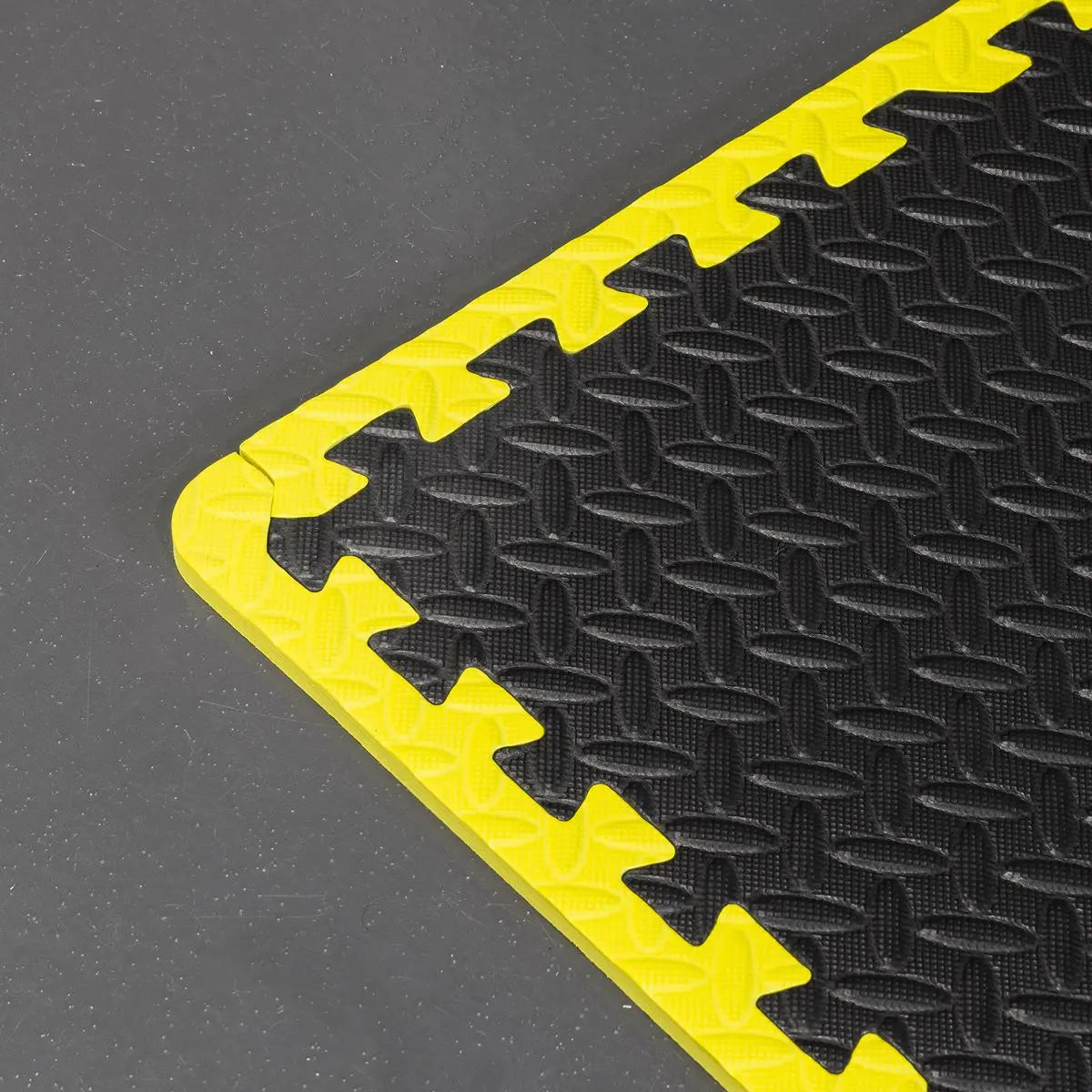 Sealey Interlocking EVA Foam Workshop Mat Set with Hi-Vis Edges 1240 x 1825mm