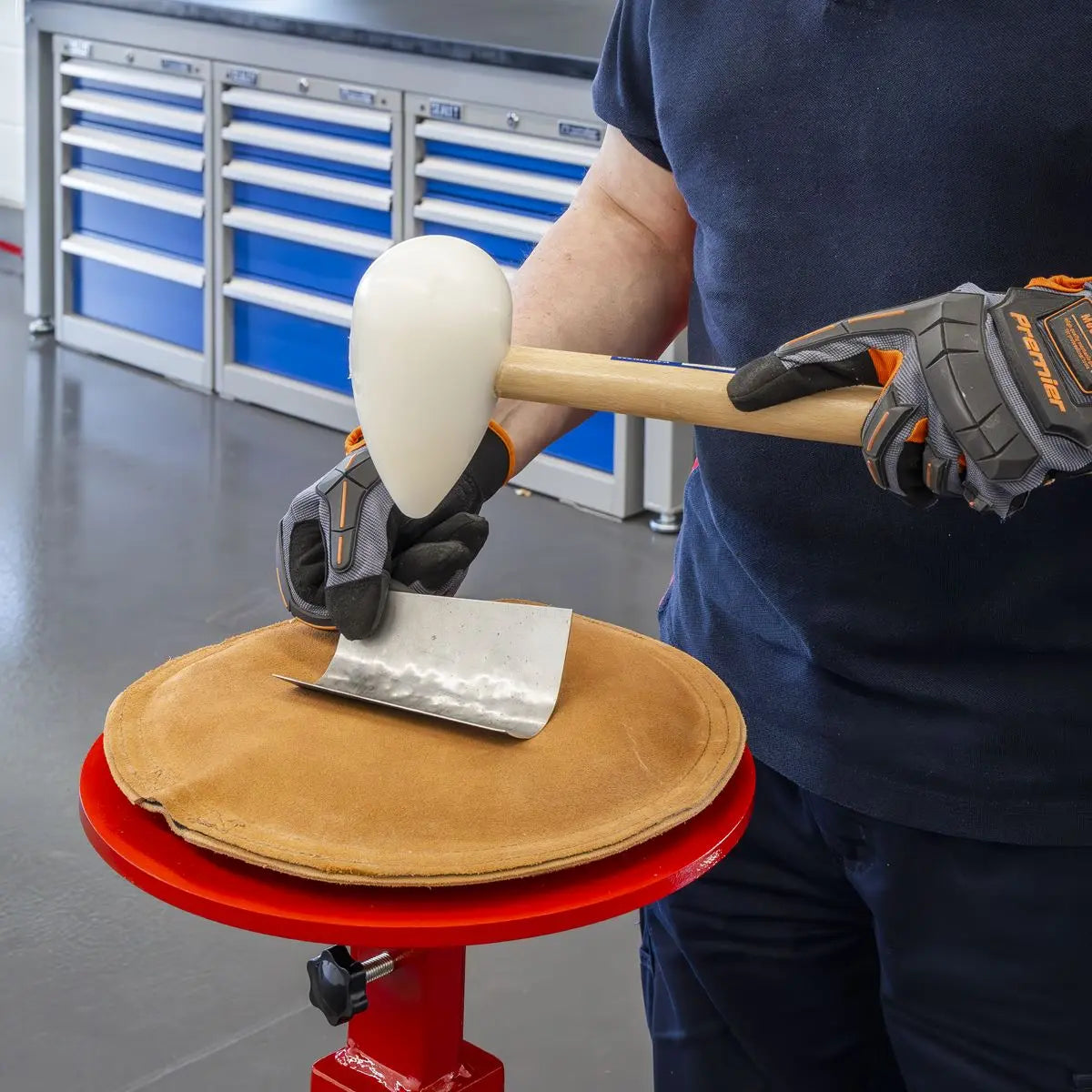 Sealey Leather Panel Beating Sandbag for Metal Forming 12  White Rose Tools