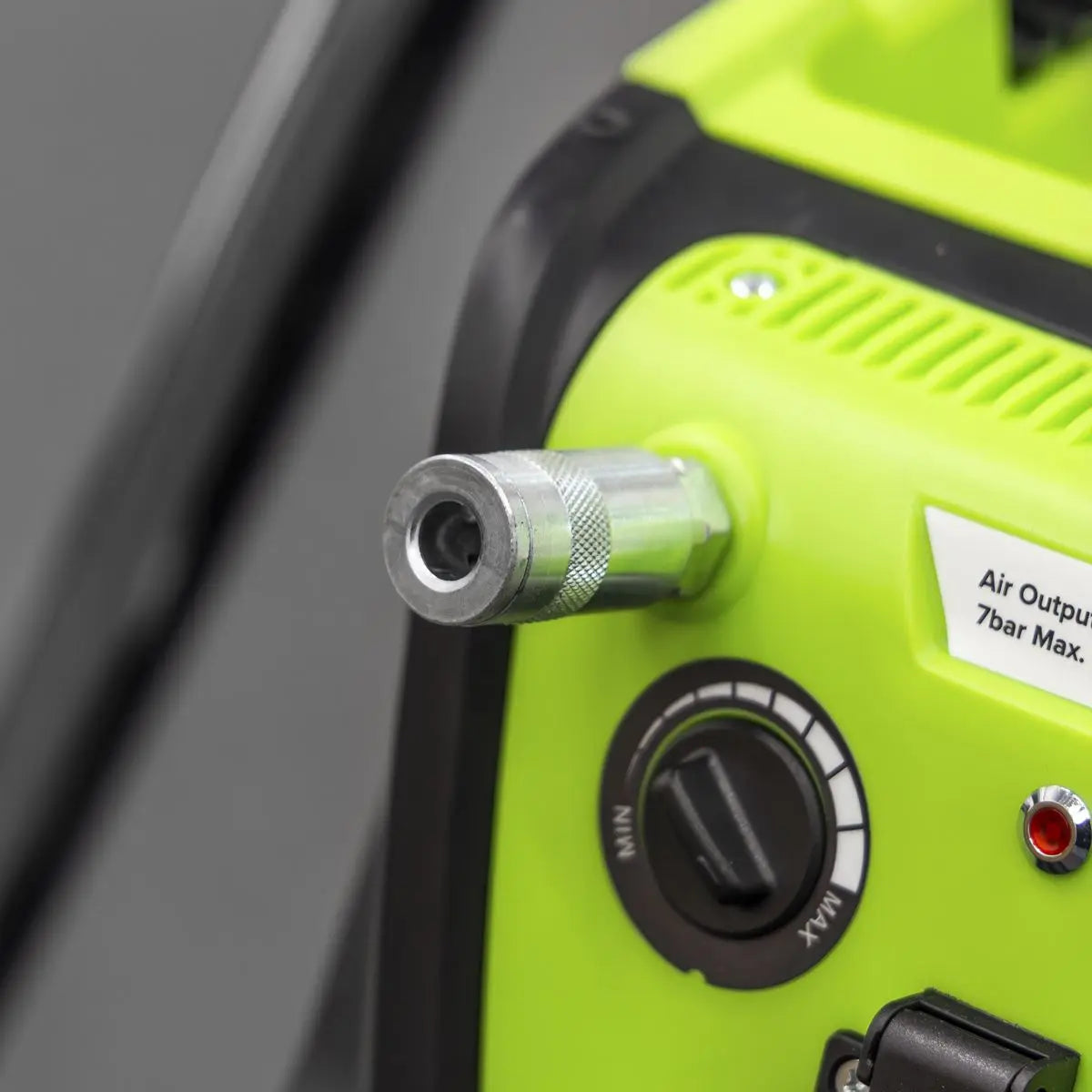 Sealey M Class Dust-Free Industrial Wet & Dry Vacuum Cleaner 40L with Autostart for Air/Electric Power Tools 1600W/230V White Rose Tools