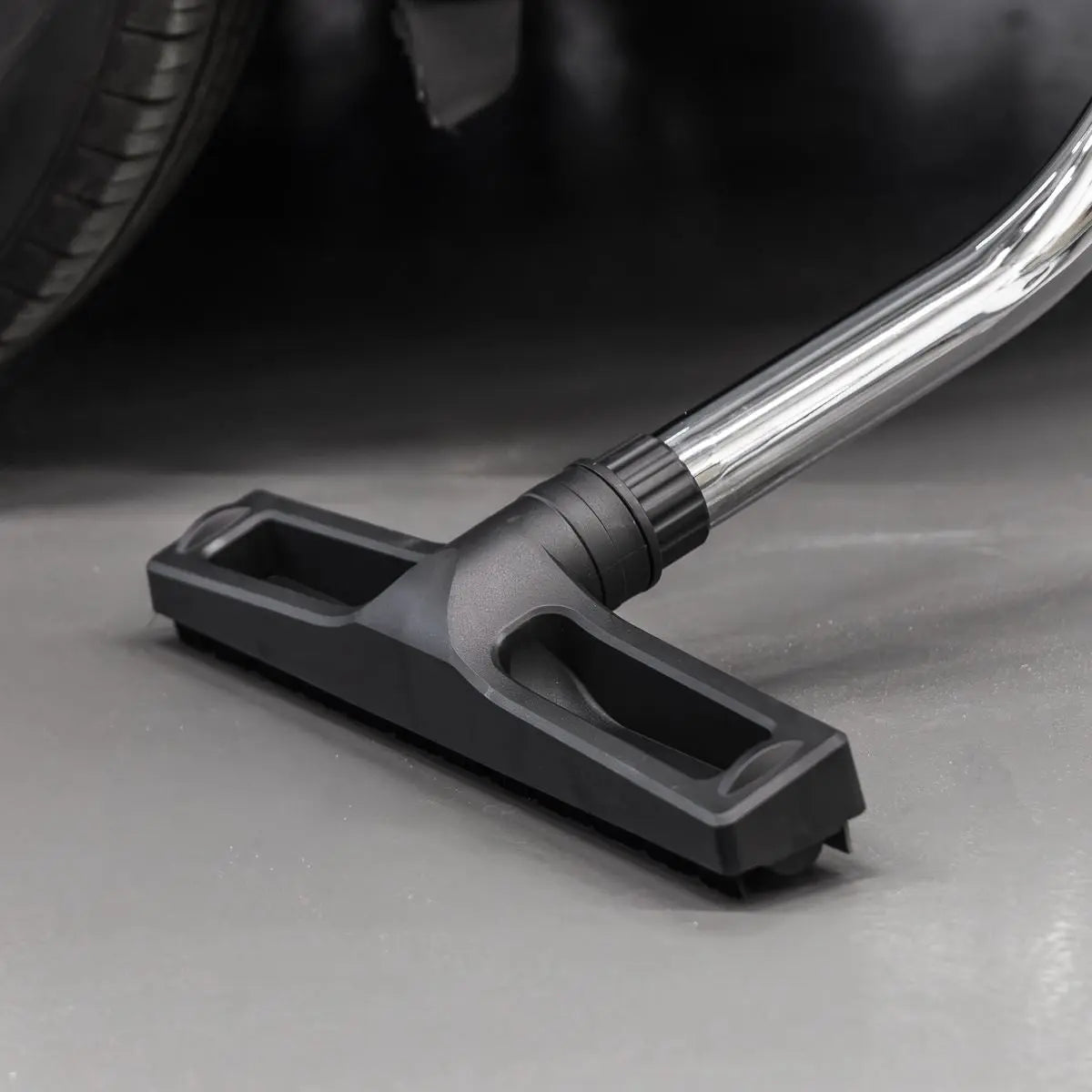 Sealey M Class Dust-Free Industrial Wet & Dry Vacuum Cleaner 40L with Autostart for Air/Electric Power Tools 1600W/230V White Rose Tools