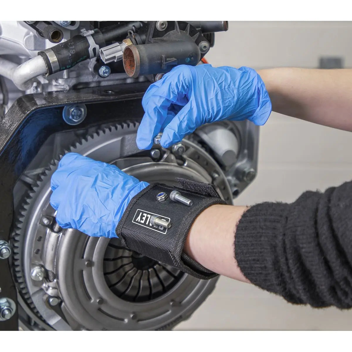 Sealey Magnetic Wristband White Rose Tools