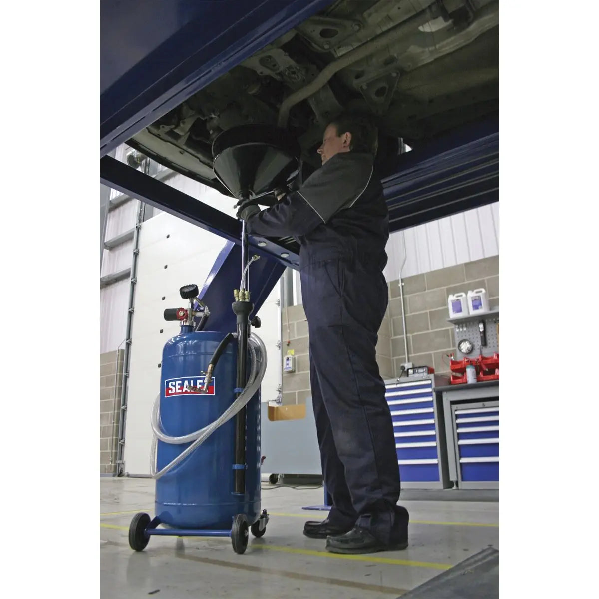 Sealey Mobile Oil Drainer with Probes 90L Air Discharge