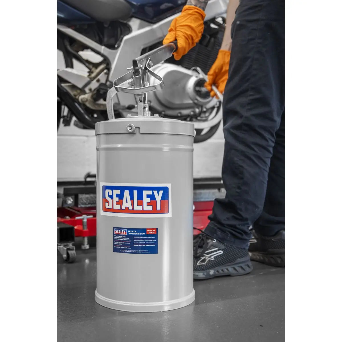 Sealey Oil Dispensing Unit 14L White Rose Tools