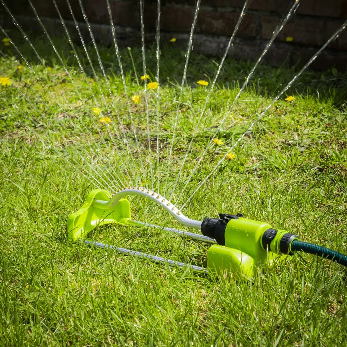 Sealey Oscillating Sprinkler - Brass Heads 17 Nozzle White Rose Tools