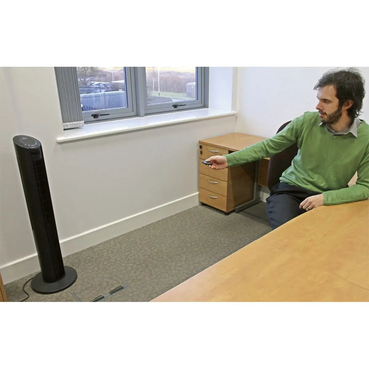 Sealey Oscillating Tower Fan 3-Speed 42" 230V