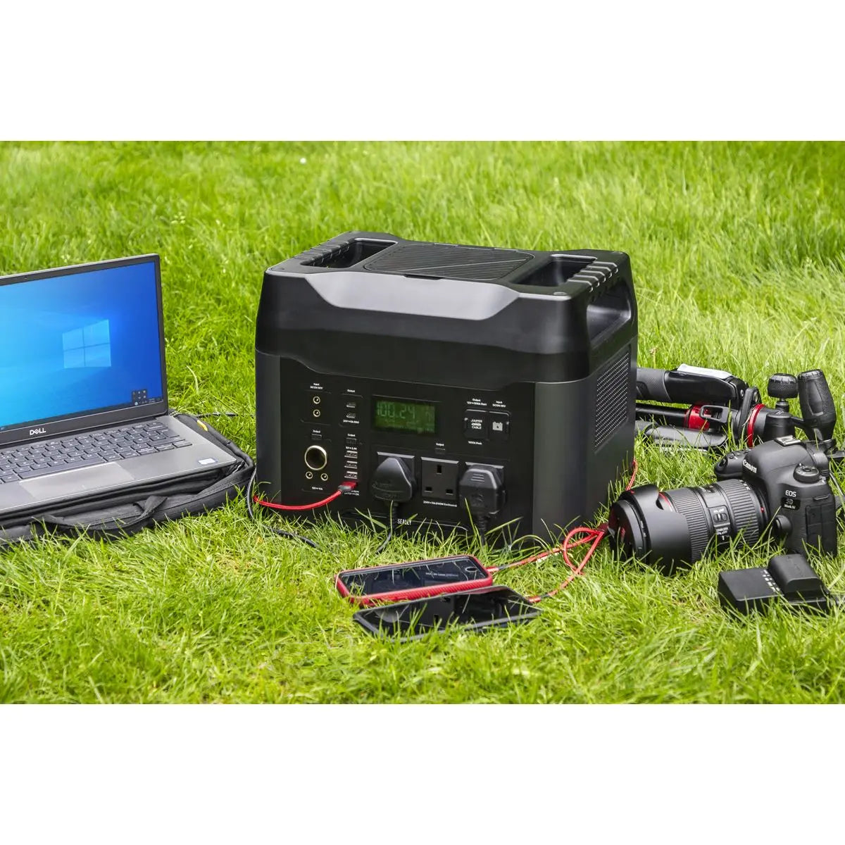 Sealey Portable Power Station 2200W  White Rose Tools