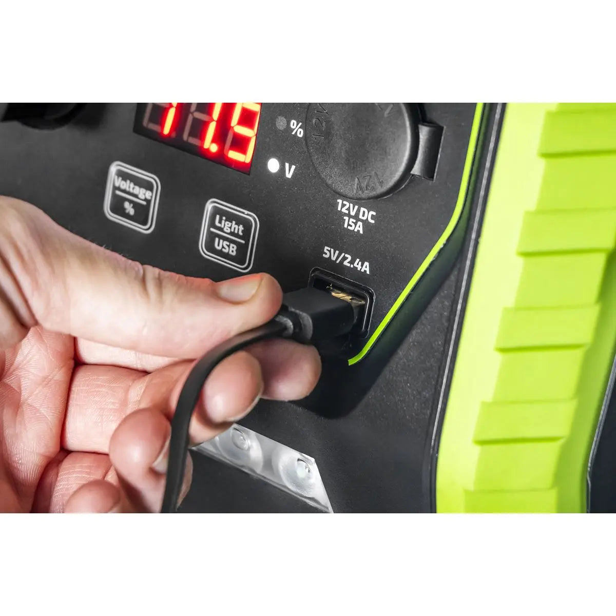 Sealey Premier 12/24V RoadStart® Jump Starter 4400A Peak Amps White Rose Tools