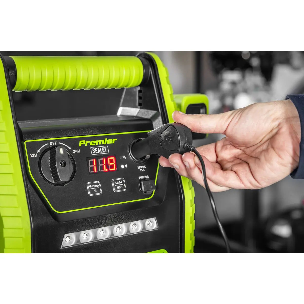 Sealey Premier 12/24V RoadStart® Jump Starter 4400A Peak Amps White Rose Tools