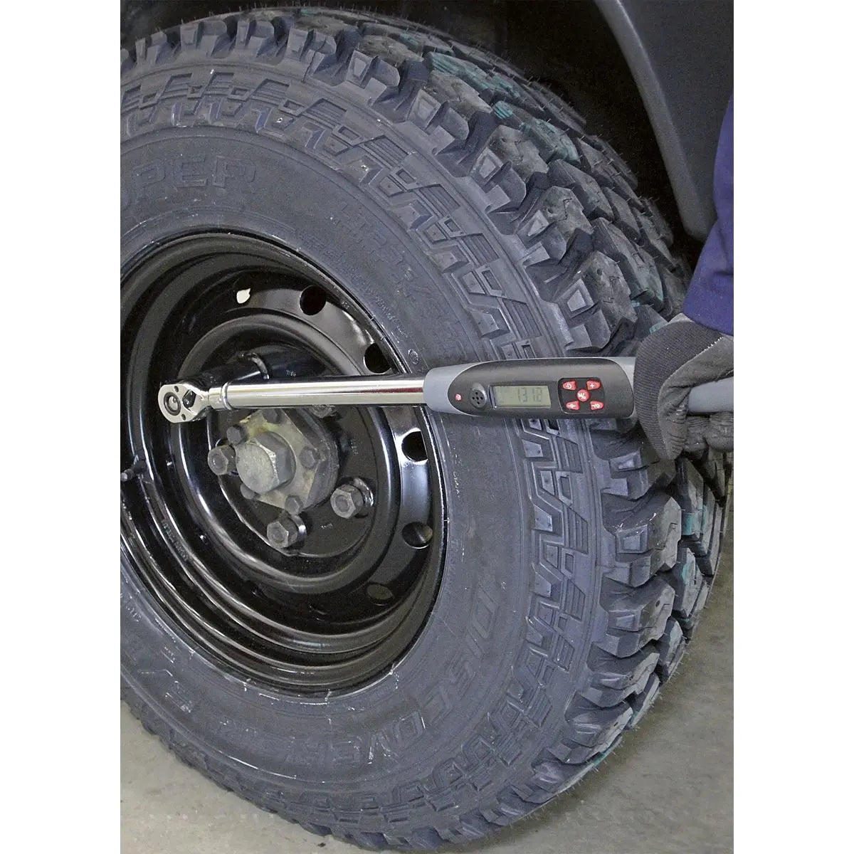 Sealey Premier Angle Torque Wrench Digital 1/2"Sq Drive 20-200Nm(14.7-147.5lb.ft)