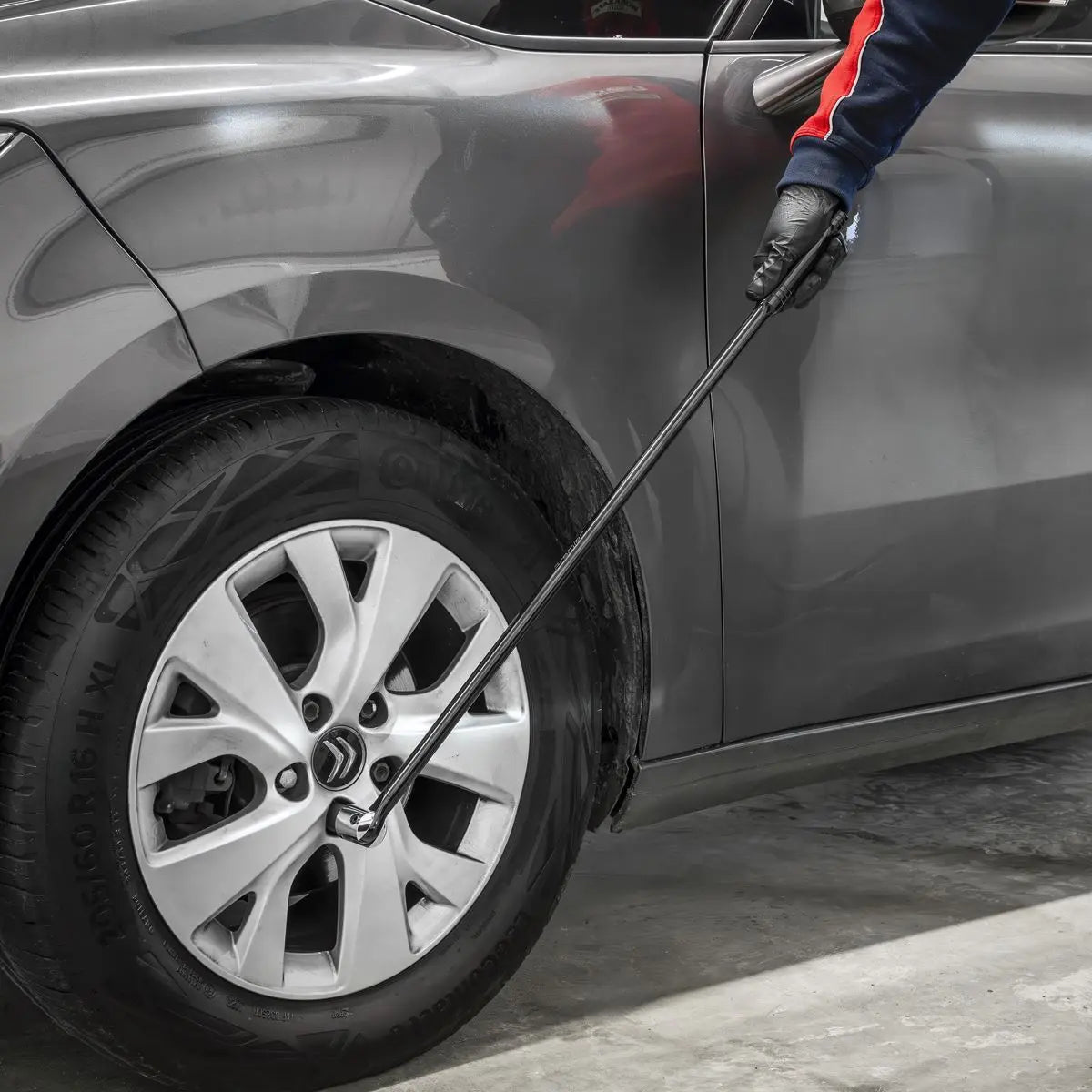 Sealey Premier Black Breaker Bar 750mm 1/2"Sq Drive  White Rose Tools