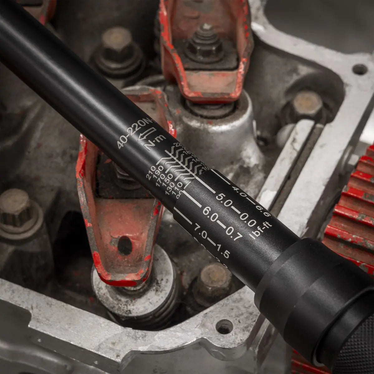 Sealey Premier Black Torque Wrench Micrometer Style 1/2"Sq Drive Calibrated 40-220Nm - Premier Black White Rose Tools