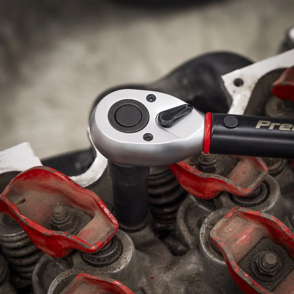 Sealey Premier Black Torque Wrench Micrometer Style 1/2"Sq Drive Calibrated 40-220Nm - Premier Black White Rose Tools