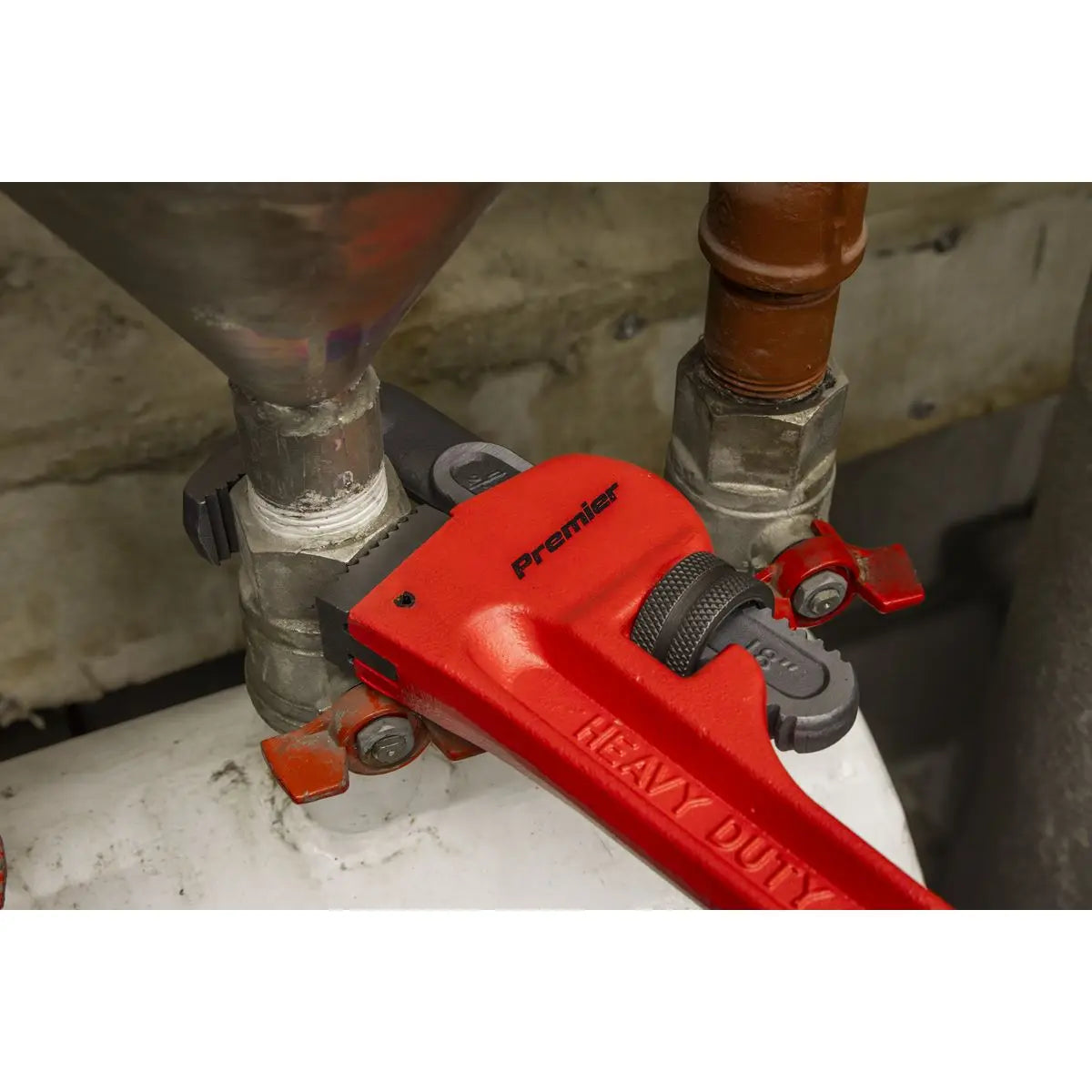 Sealey Premier Cast Steel Pipe Wrench European Pattern 450mm White Rose Tools