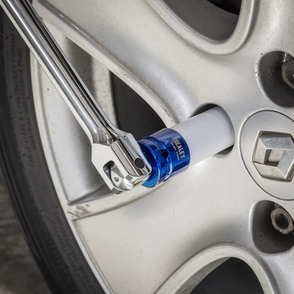 Sealey Premier Extendable Breaker Bar 1/2"Sq Drive White Rose Tools