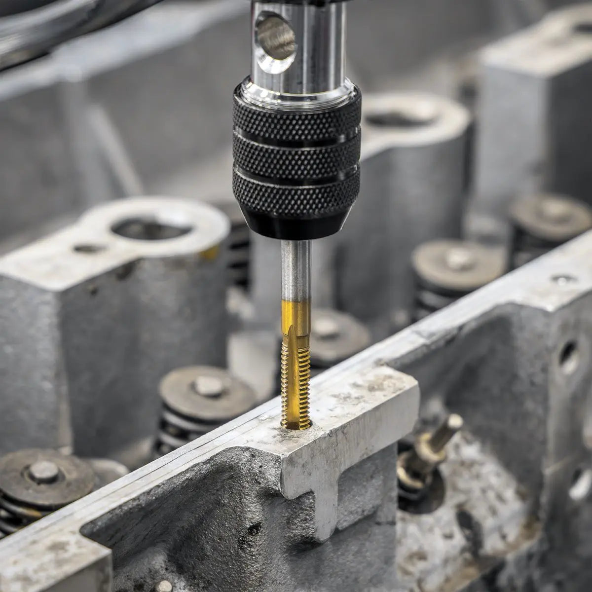 Sealey Premier Hexagonal Tap & Die Set 26pc Hexagonal - SAE/Imperial - Titanium Coated White Rose Tools