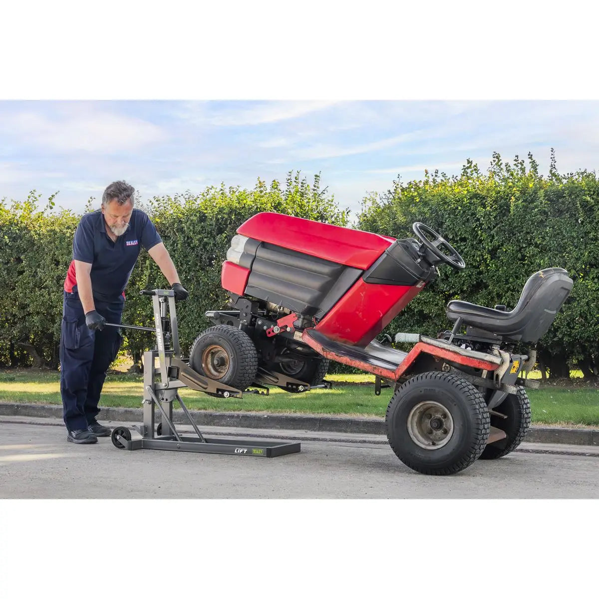 Sealey Premier Hydraulic Mower/Tractor Lift 340kg Capacity  White Rose Tools