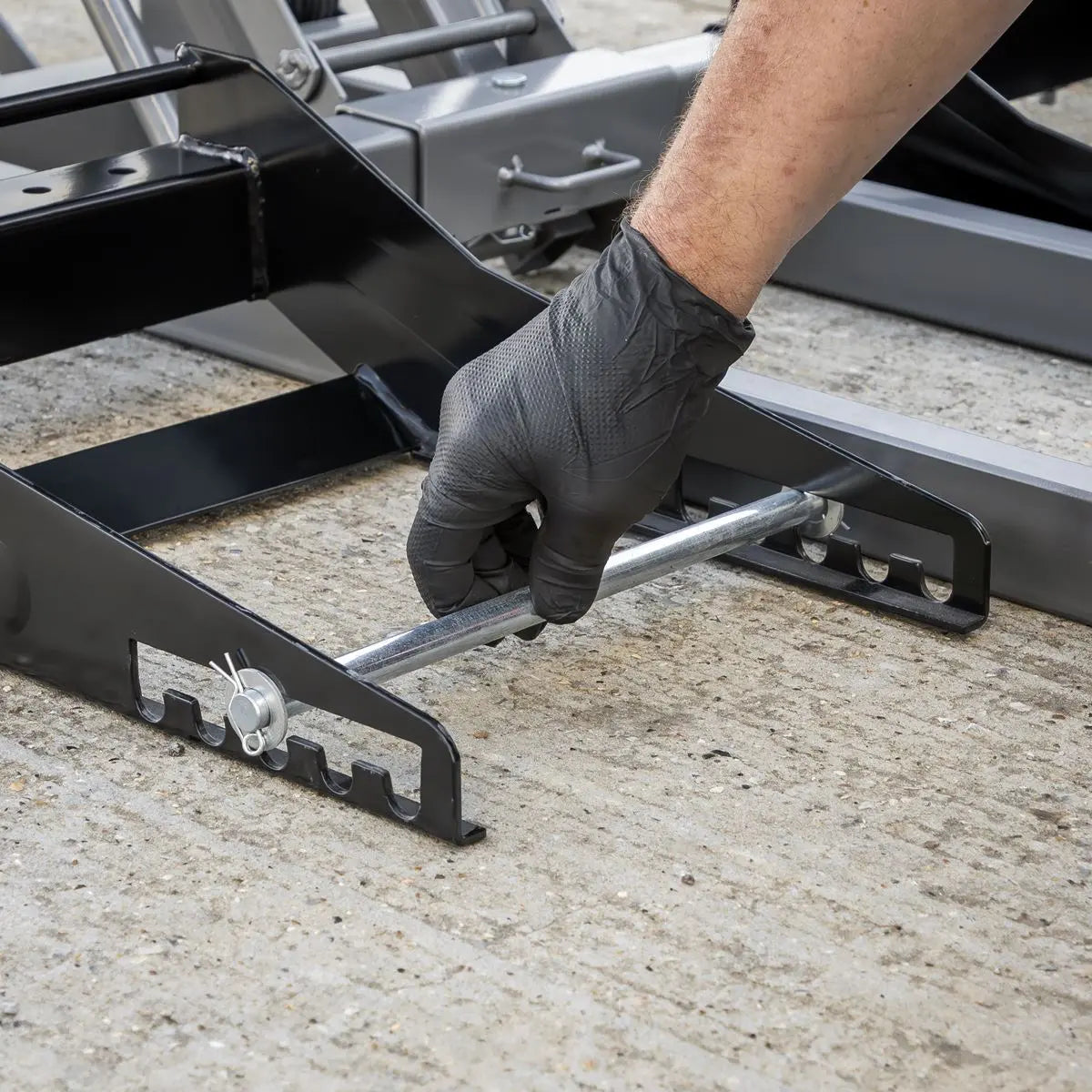 Sealey Premier Hydraulic Mower/Tractor Lift 340kg Capacity White Rose Tools