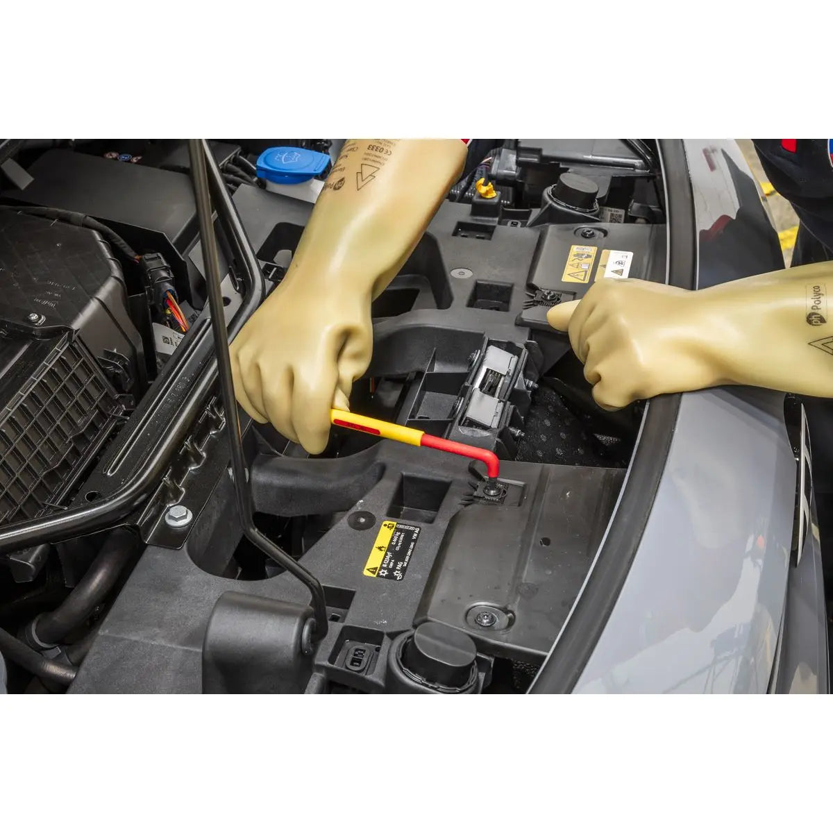 Sealey Premier Insulated TRX-Star* Key 9pc with Tool Tray - VDE Approved  White Rose Tools