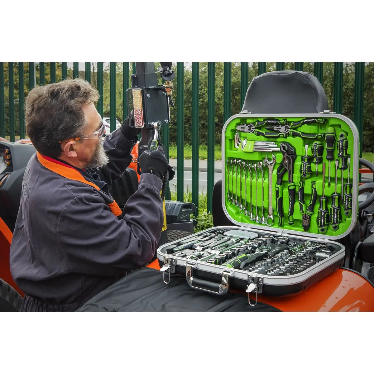 Sealey Premier Mechanic's Tool Kit 144pc Hi-Vis Green