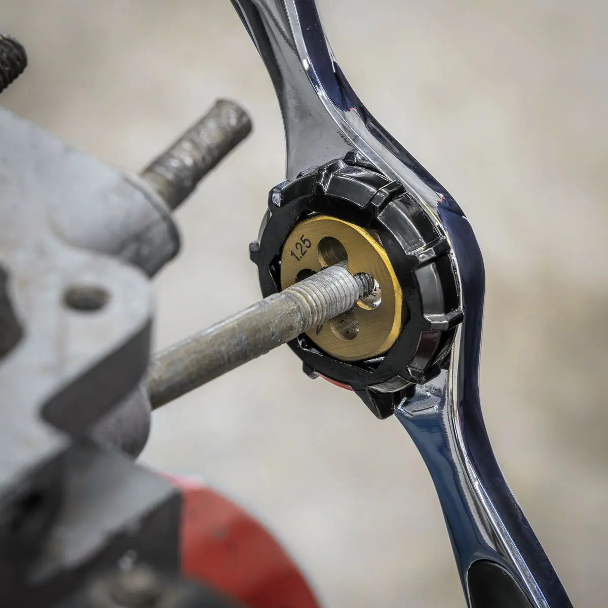 Sealey Premier Metric & SAE/Imperial Titanium Coated Hexagonal Tap & Die Set 46pc White Rose Tools