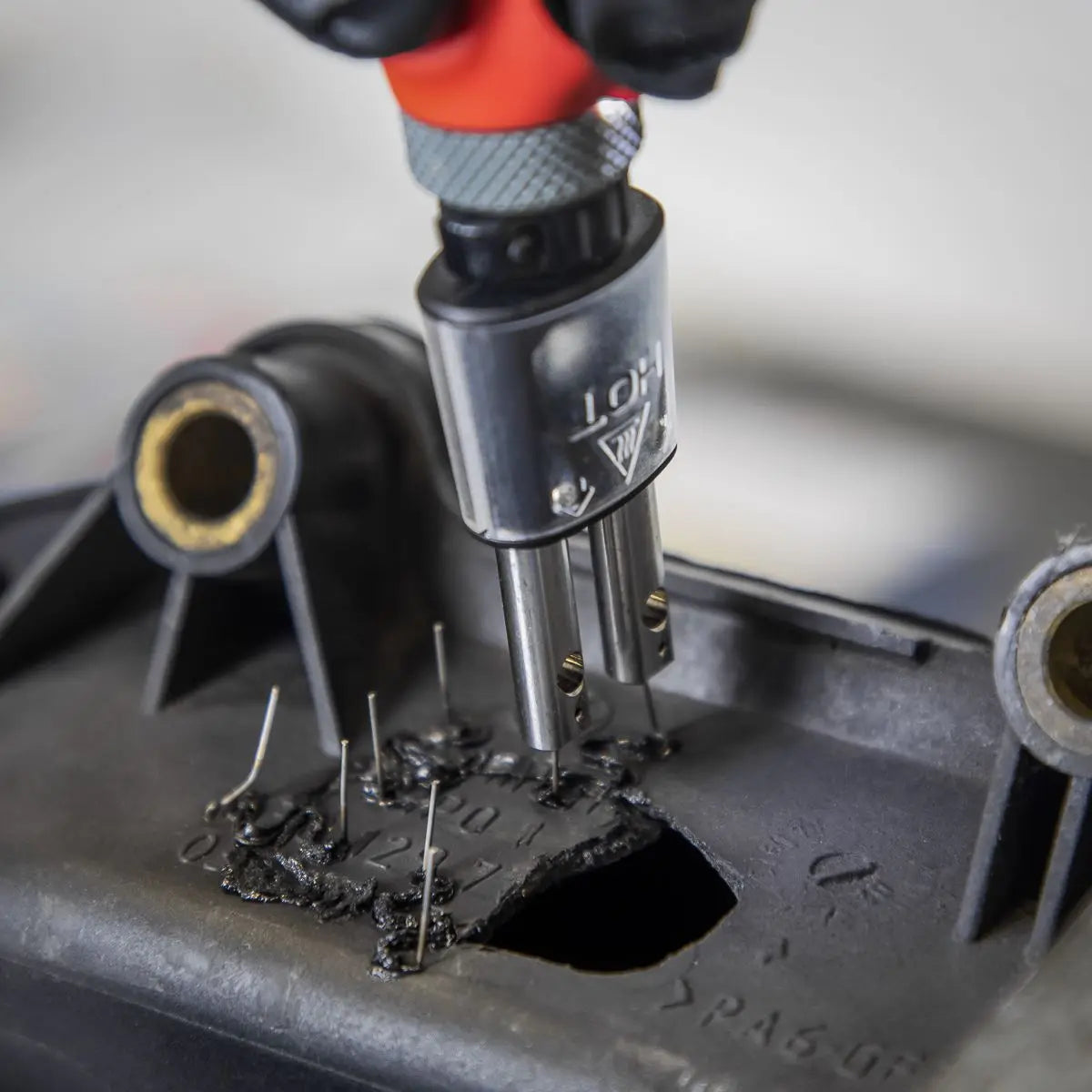 Sealey Premier Plastic Welding Repair Kit Rechargeable Lithium-ion 30W