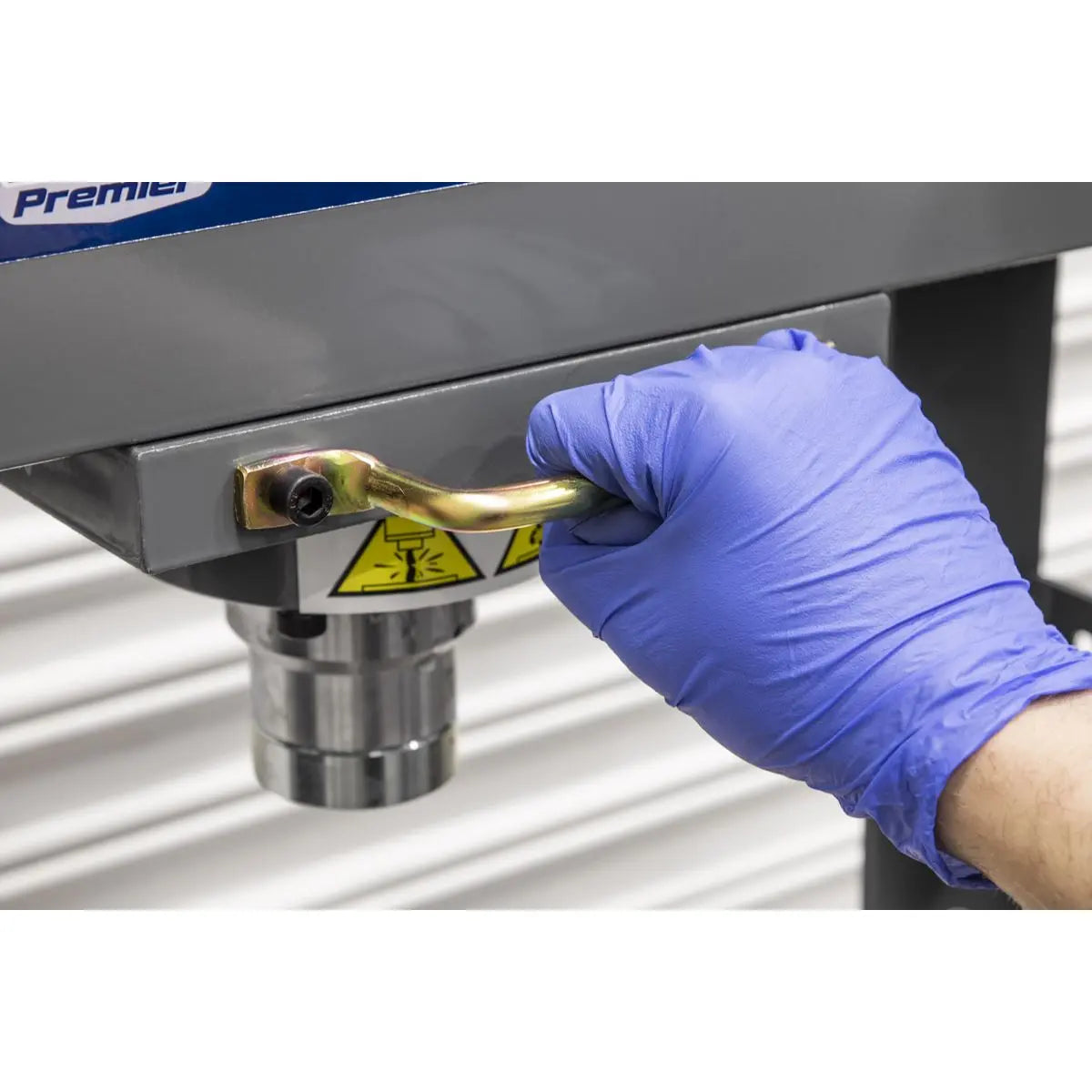 Sealey Premier Premier Air/Hydraulic Floor Type Press with Foot Pedal 30 Tonne