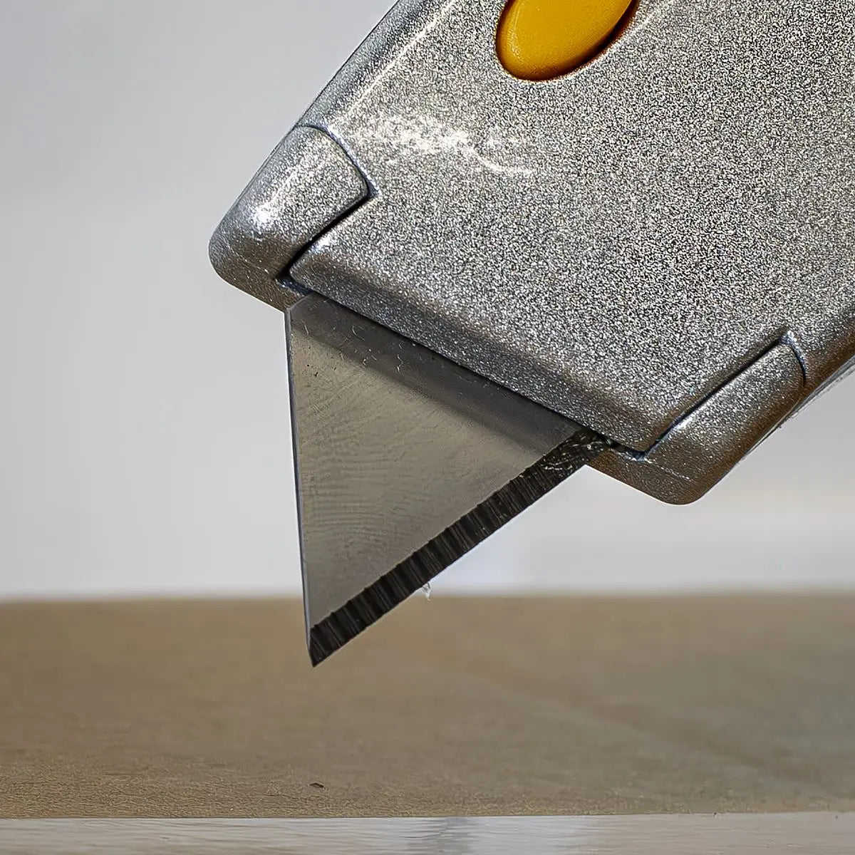 Sealey Premier Retractable Utility Knife - White Rose Tools