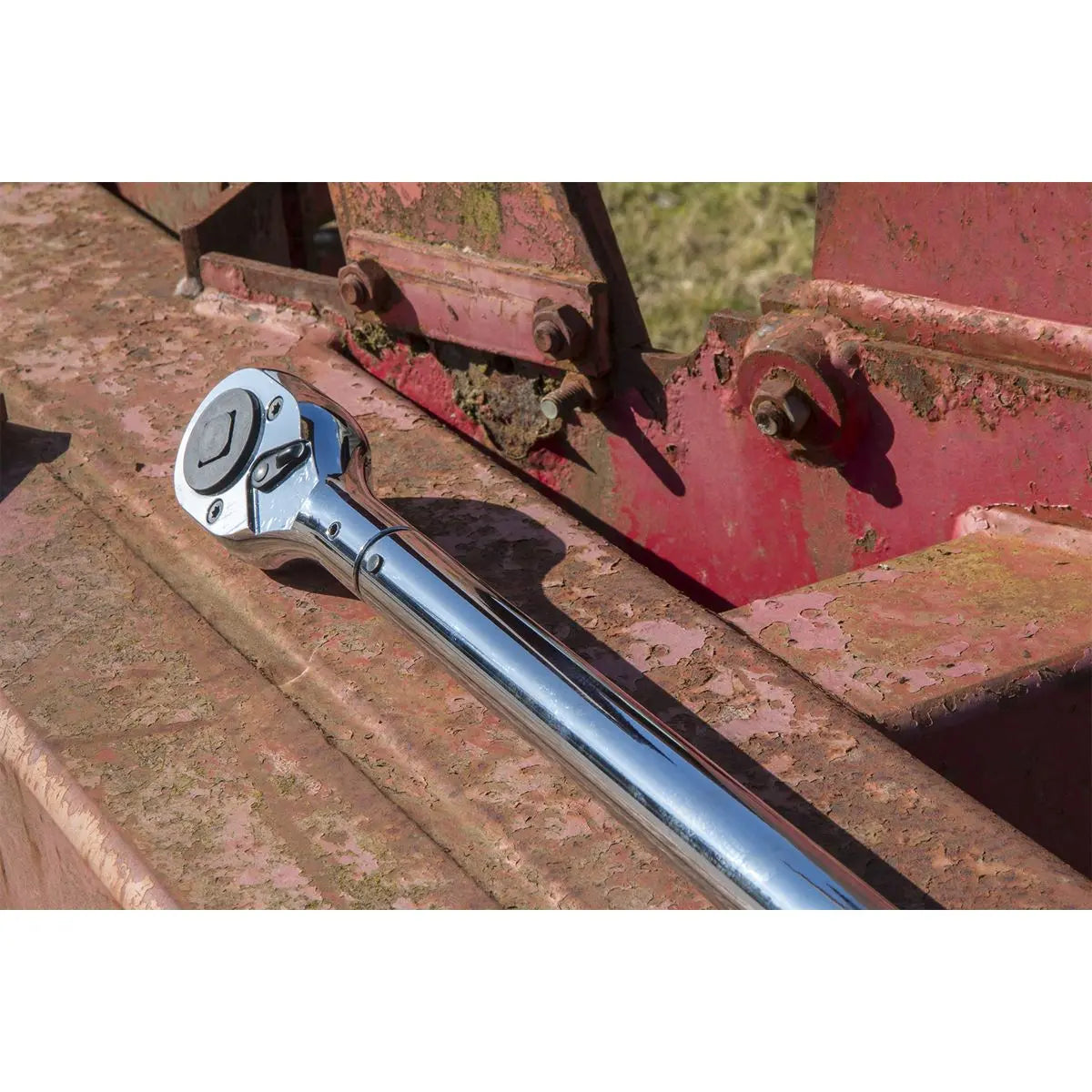 Sealey Premier Torque Wrench 3/4"Sq Drive 237-983Nm(150-750lb.ft) Push-Through Calibrated