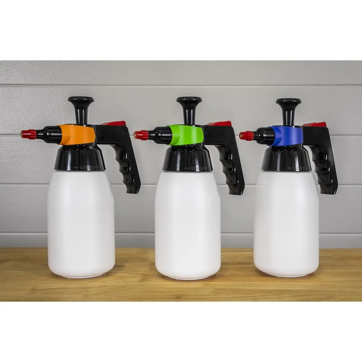 Sealey Premium Pressure Solvent Sprayers 1L & Colour-Coded Caps Combo  White Rose Tools