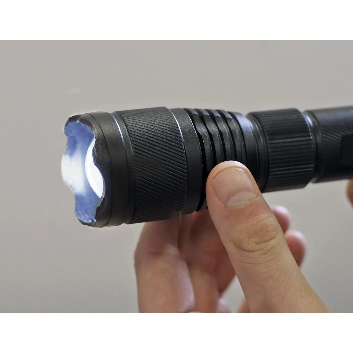 Sealey Rechargeable Aluminium Torch with Adjustable Focus 10W SMD LED White Rose Tools